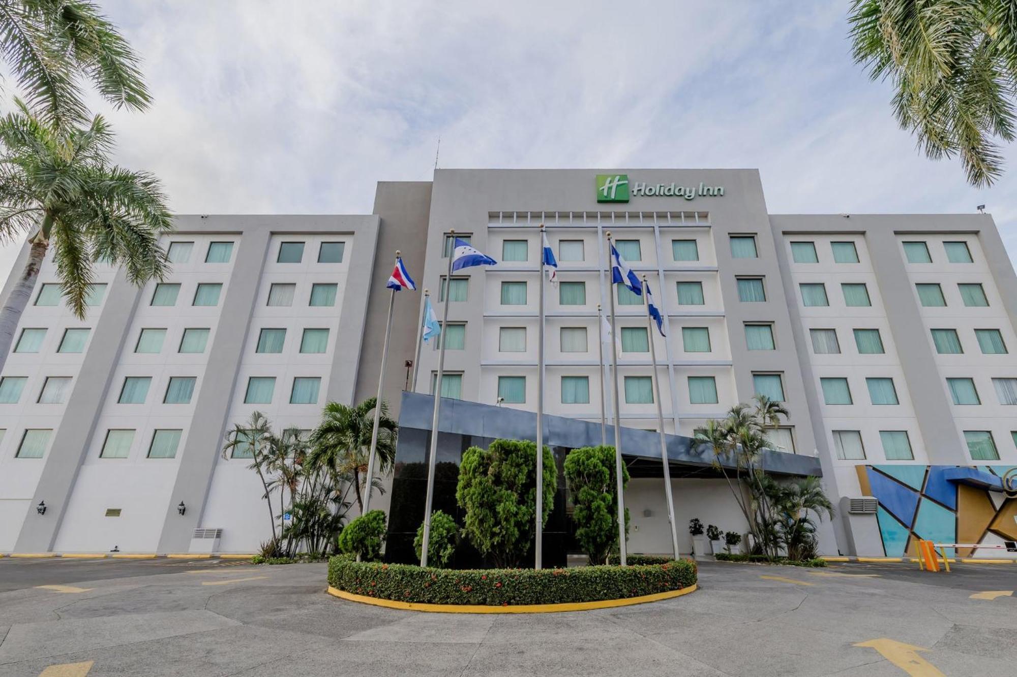 Hotel Convention Center By Ihg 4*