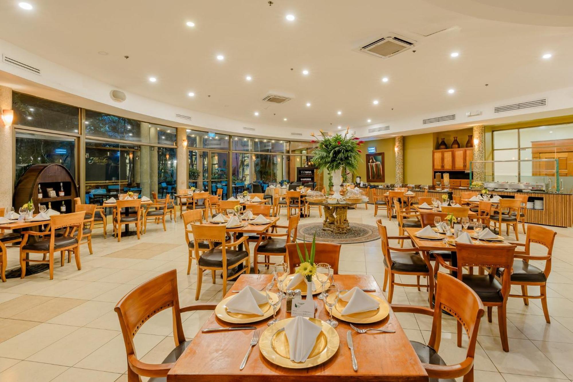Convention Center By Ihg Hotel